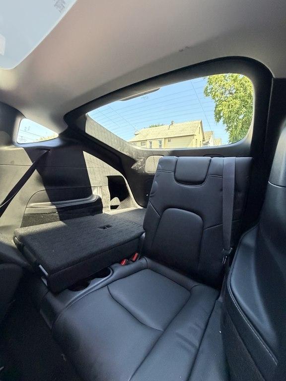 Tesla Model Y  2023