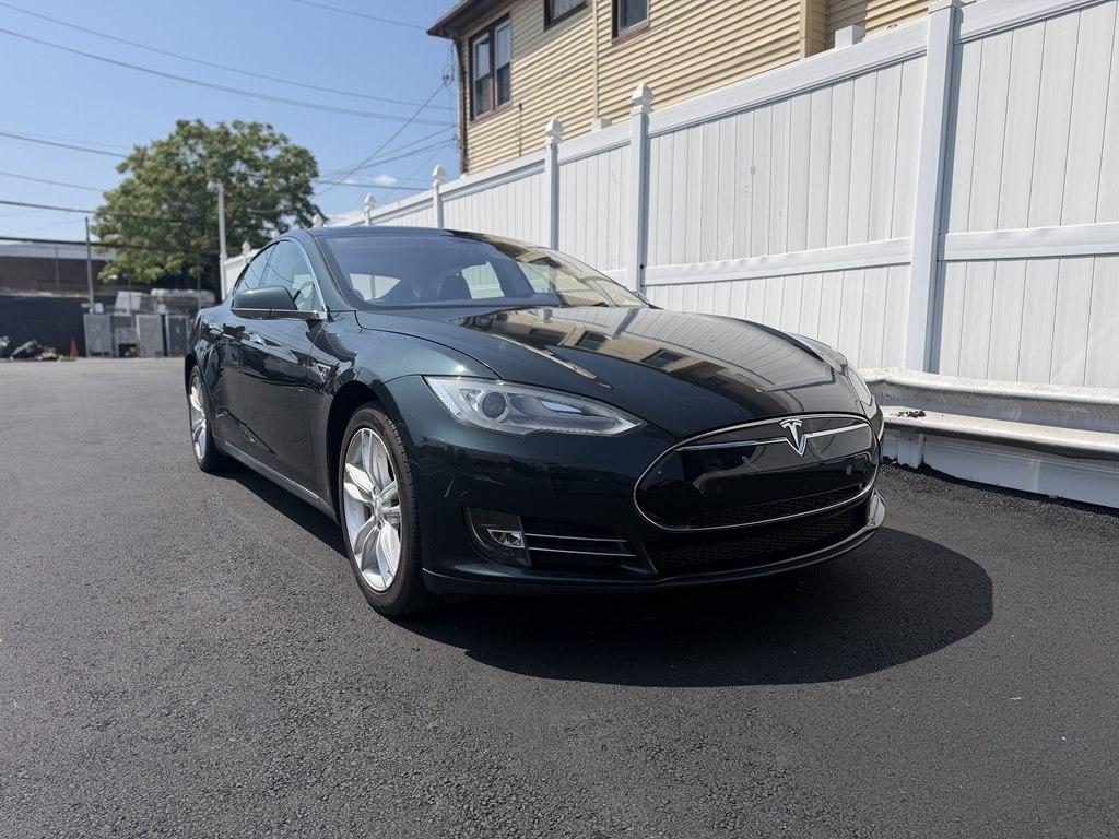 Tesla Model S  2014