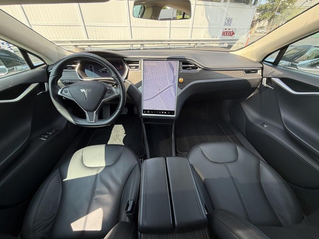 Tesla Model S  2014