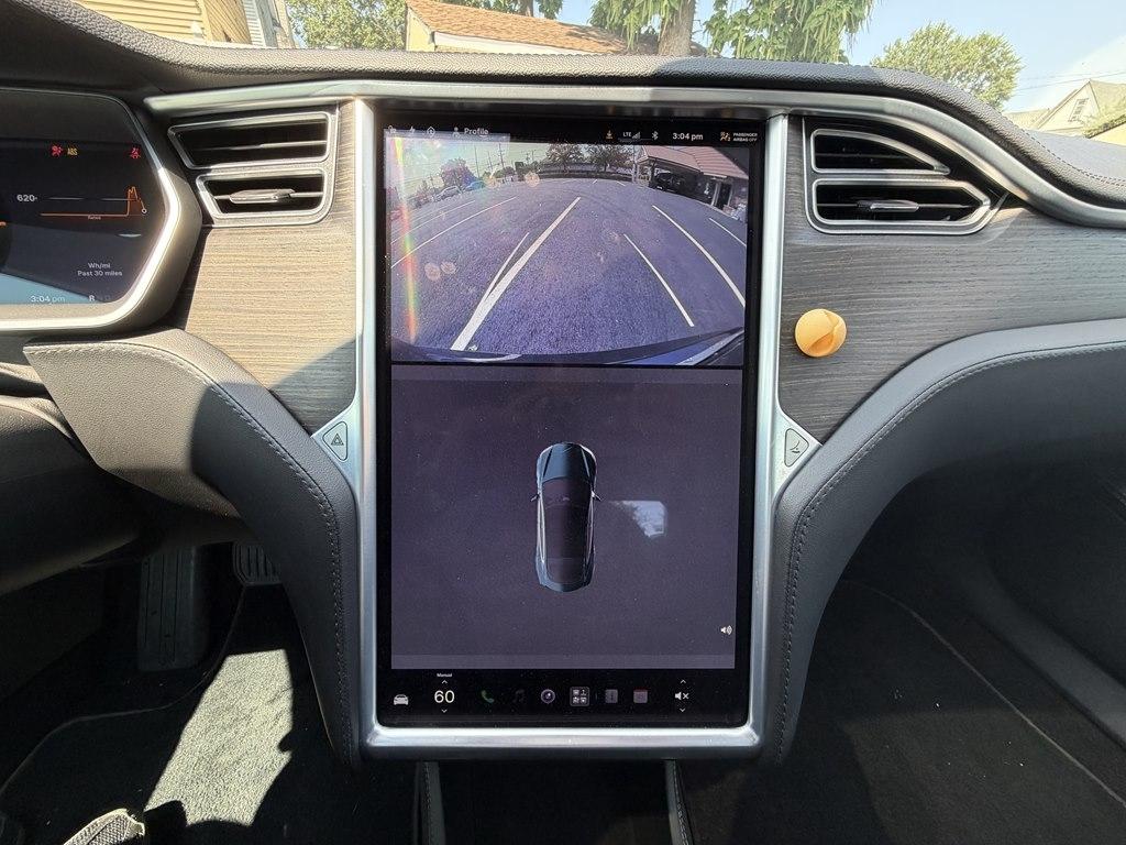 Tesla Model S  2014