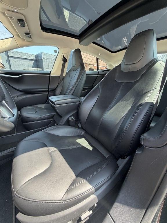 Tesla Model S  2014