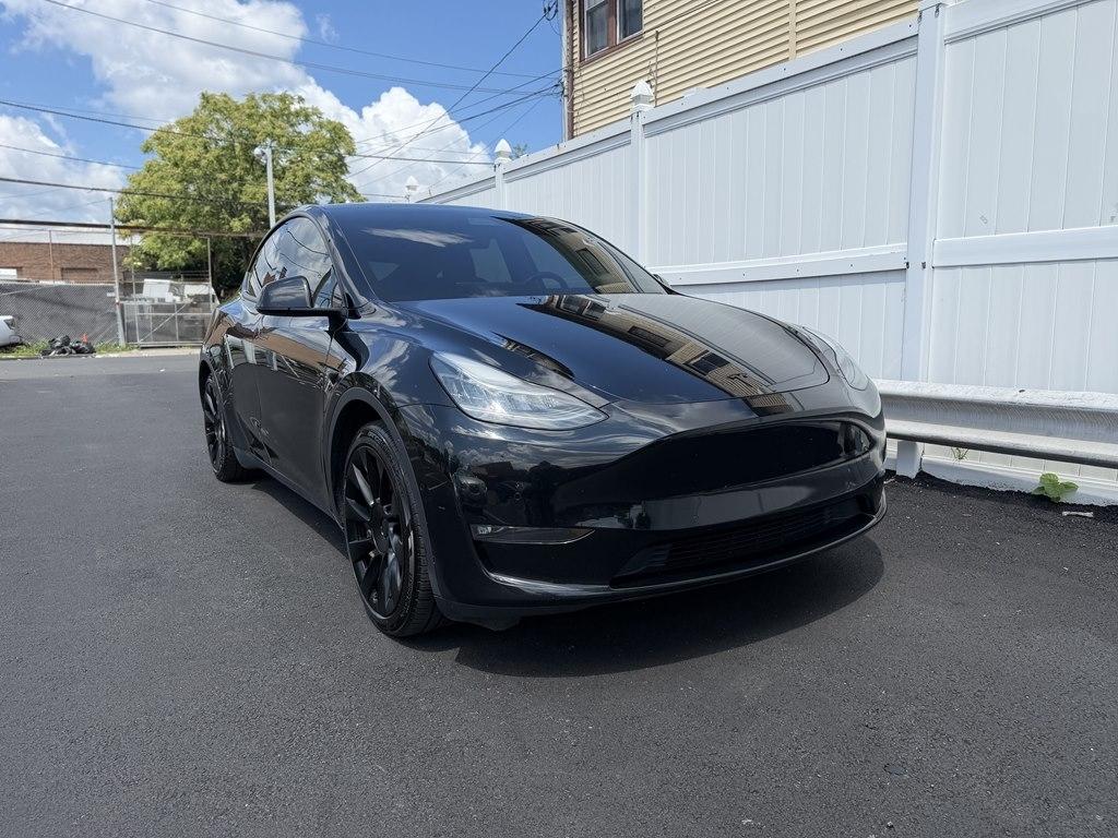 Tesla Model Y  2021