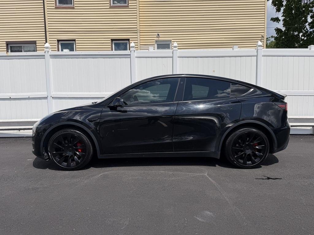 Tesla Model Y  2021