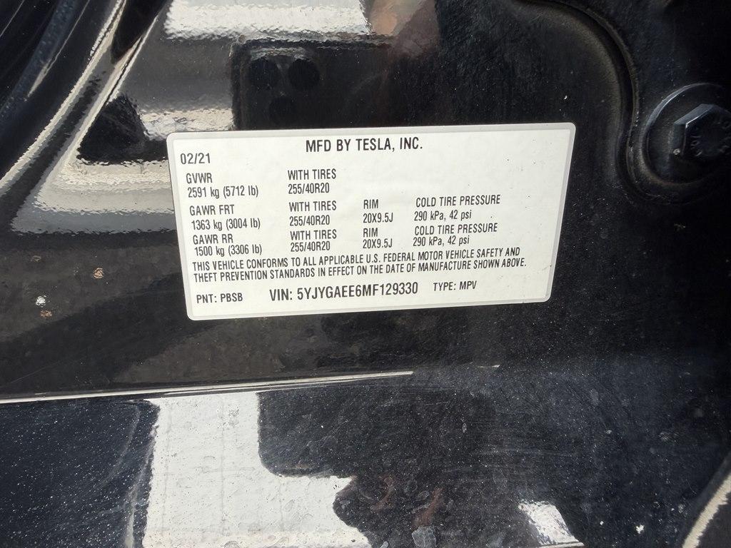 Tesla Model Y  2021