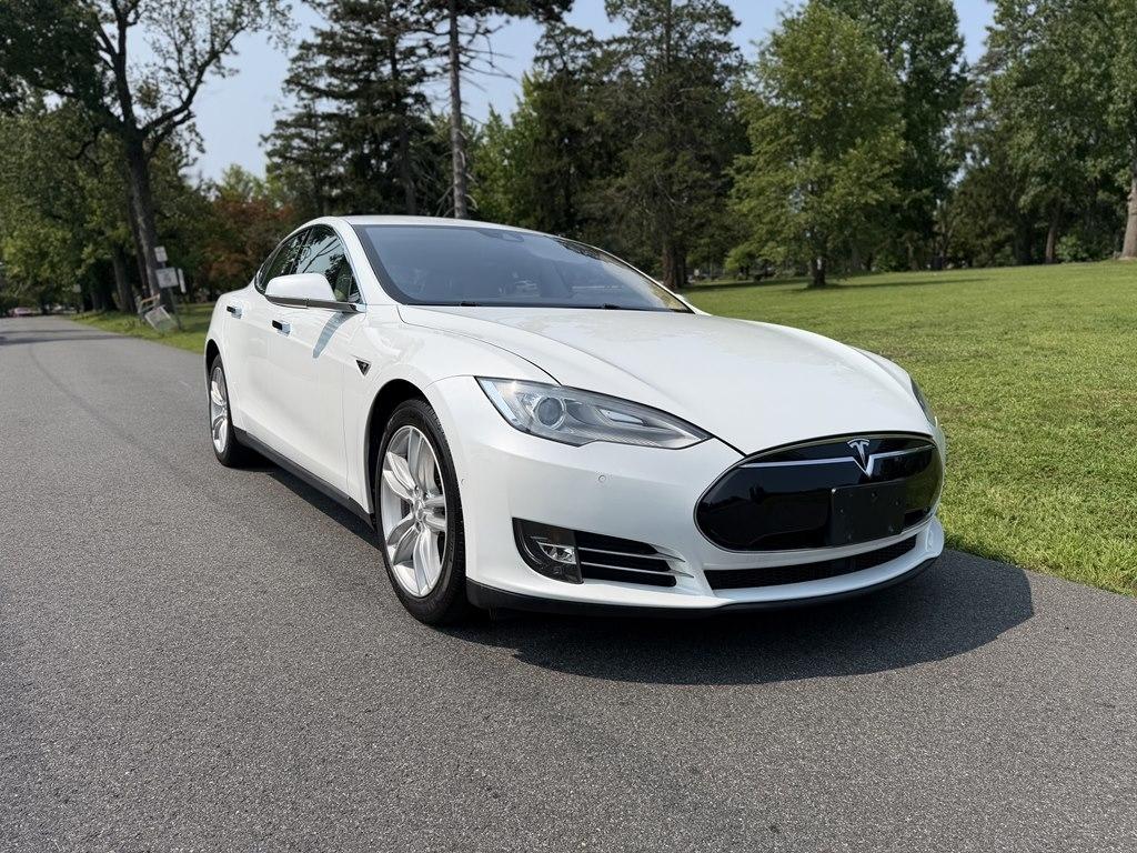 Tesla Model S  2016
