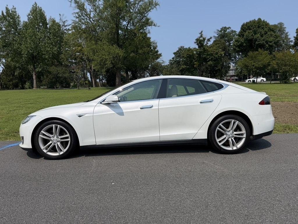 Tesla Model S  2016