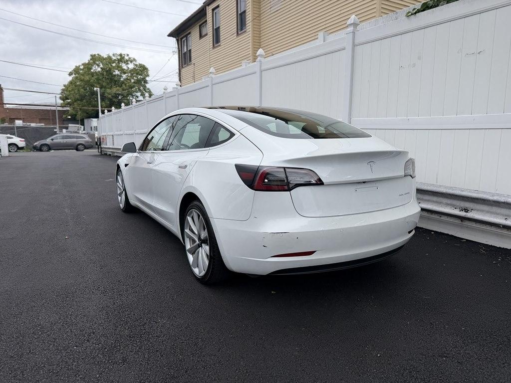 Tesla Model 3  2020