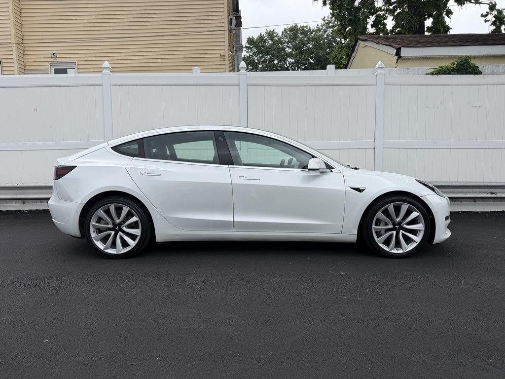 Tesla Model 3  2020
