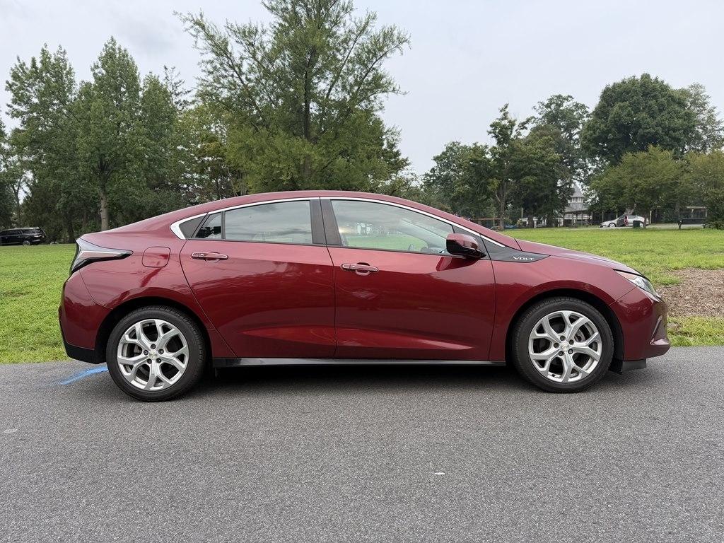 Chevrolet Volt  2016