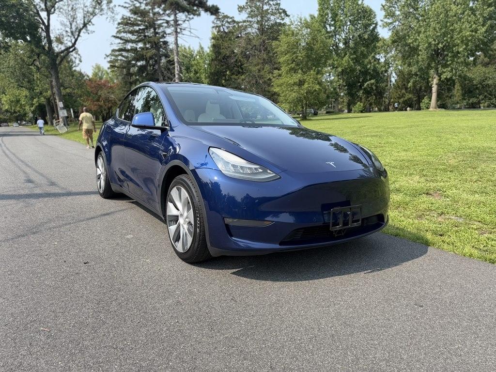 Tesla Model Y  2020