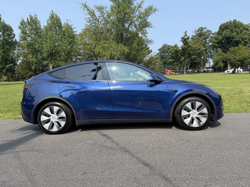 Tesla Model Y  2020