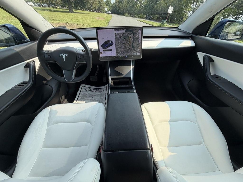 Tesla Model Y  2020