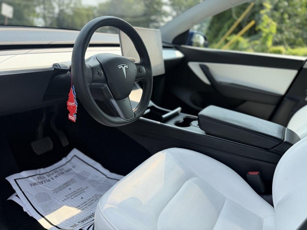 Tesla Model Y  2020