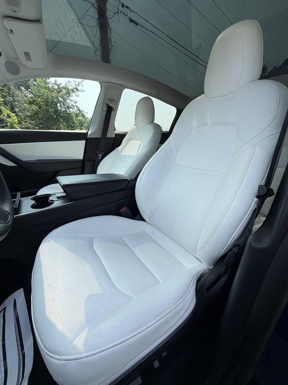 Tesla Model Y  2020