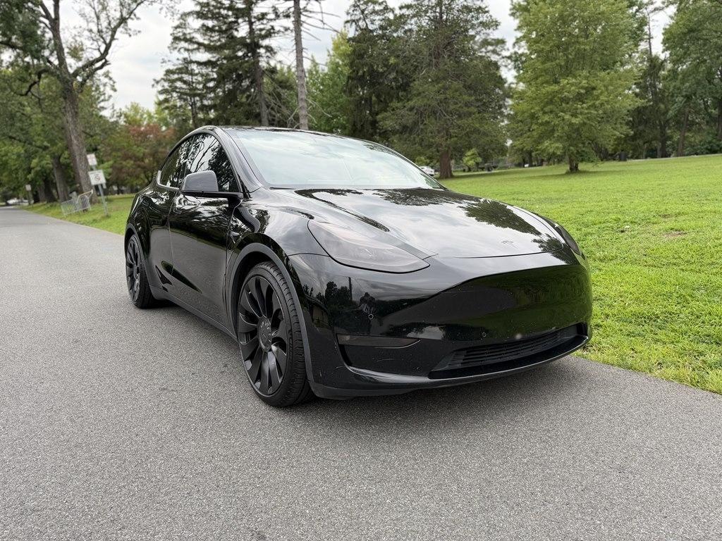 Tesla Model Y  2021