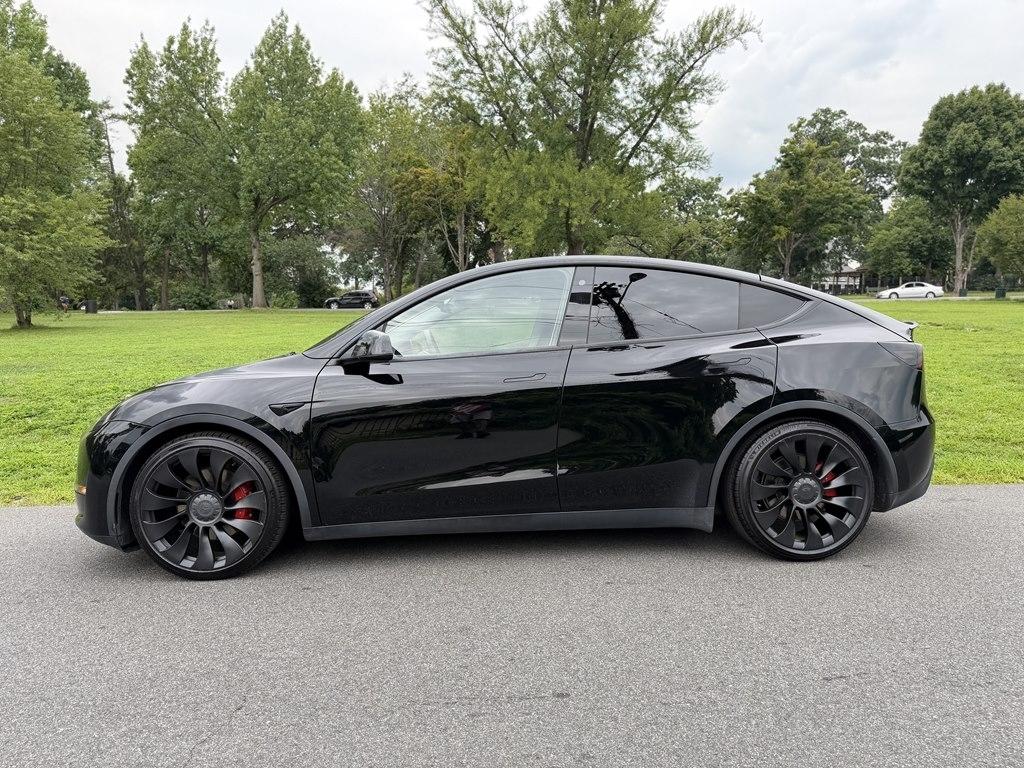 Tesla Model Y  2021