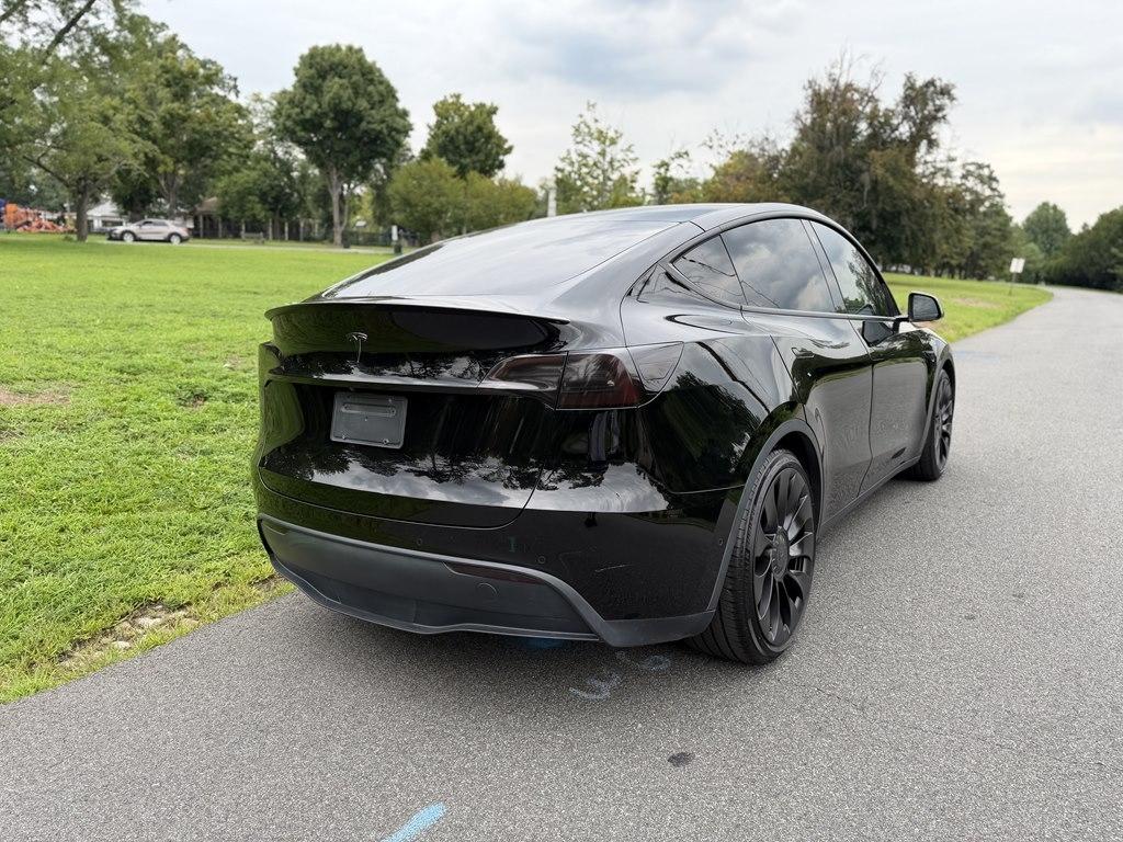 Tesla Model Y  2021