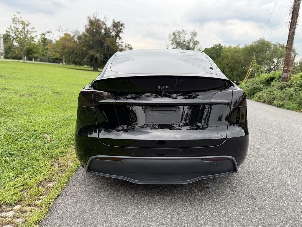 Tesla Model Y  2021