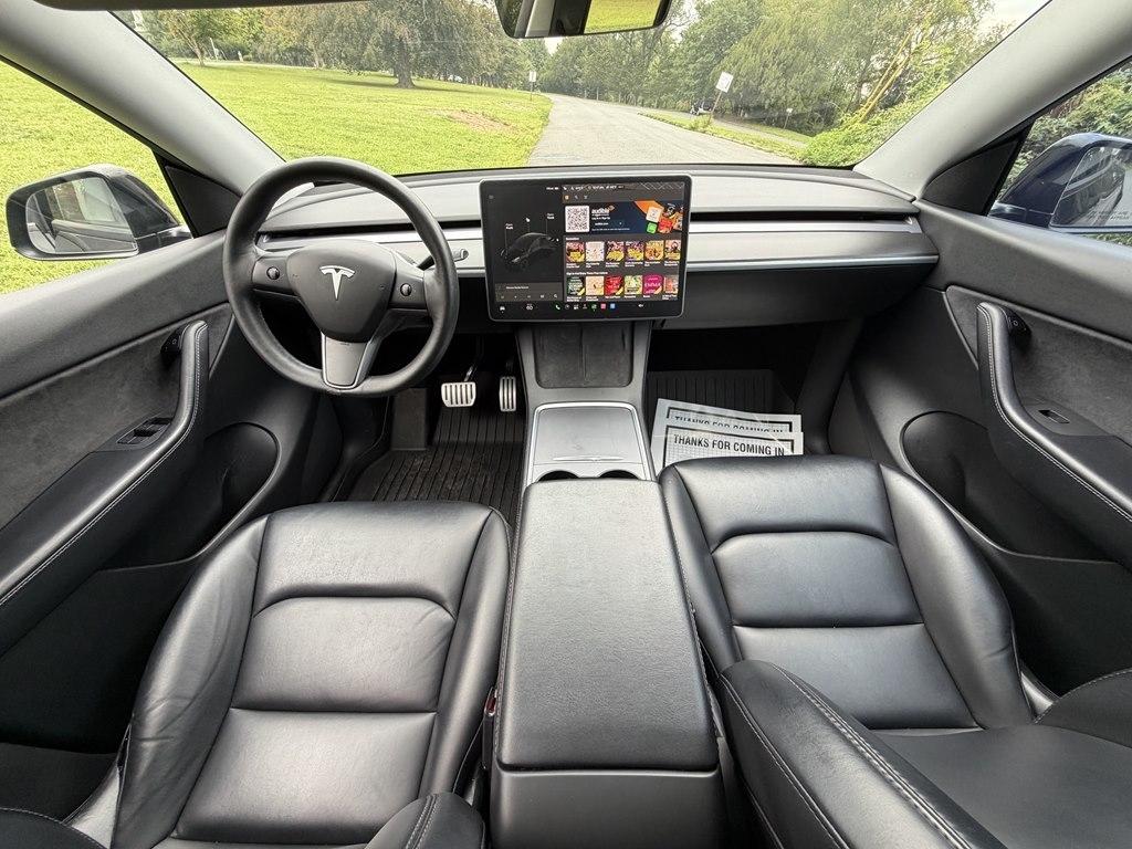 Tesla Model Y  2021