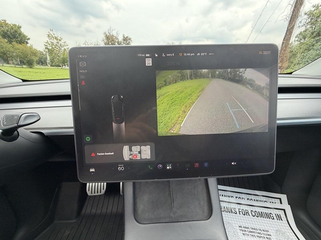 Tesla Model Y  2021