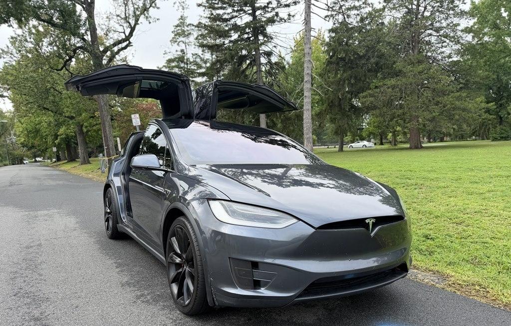 Tesla Model X  2016