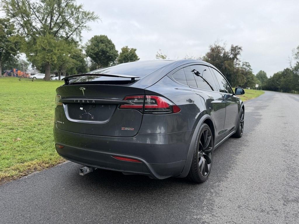 Tesla Model X  2016