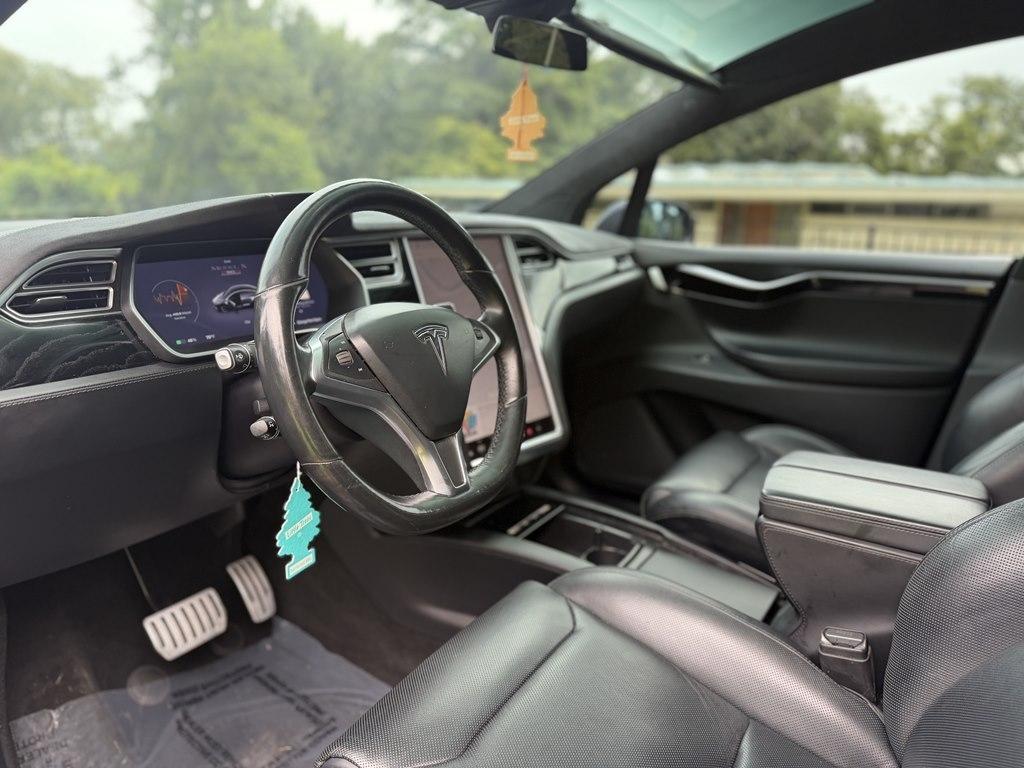Tesla Model X  2016