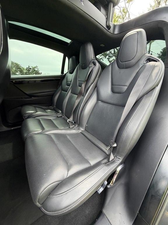 Tesla Model X  2016