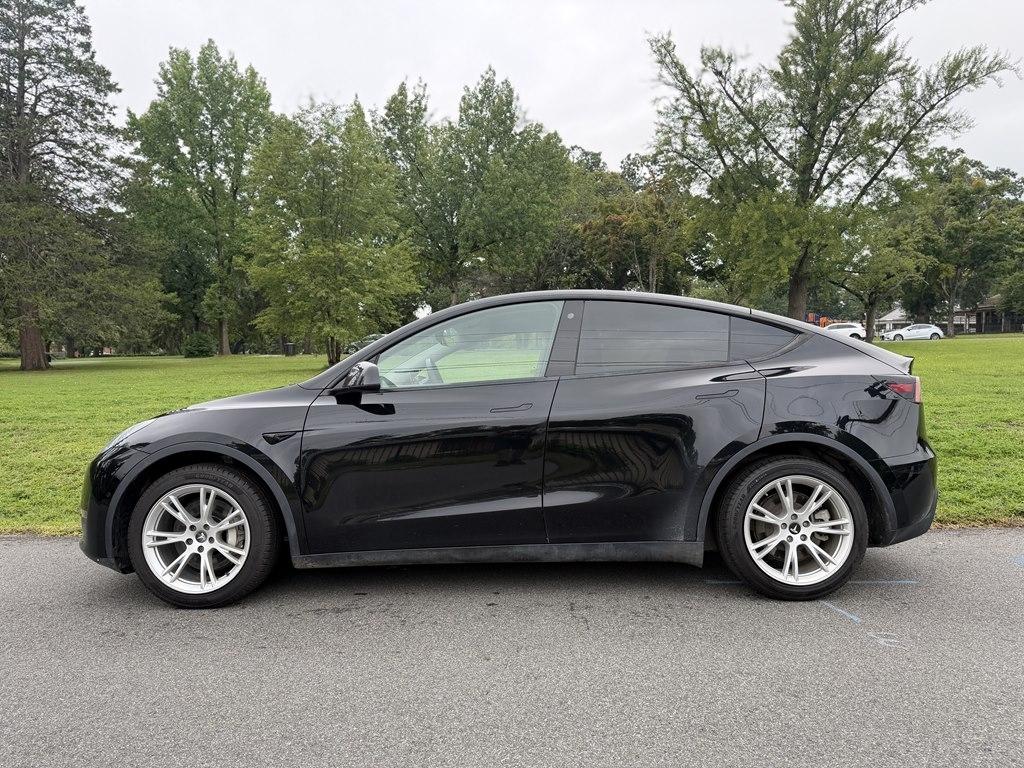 Tesla Model Y  2021