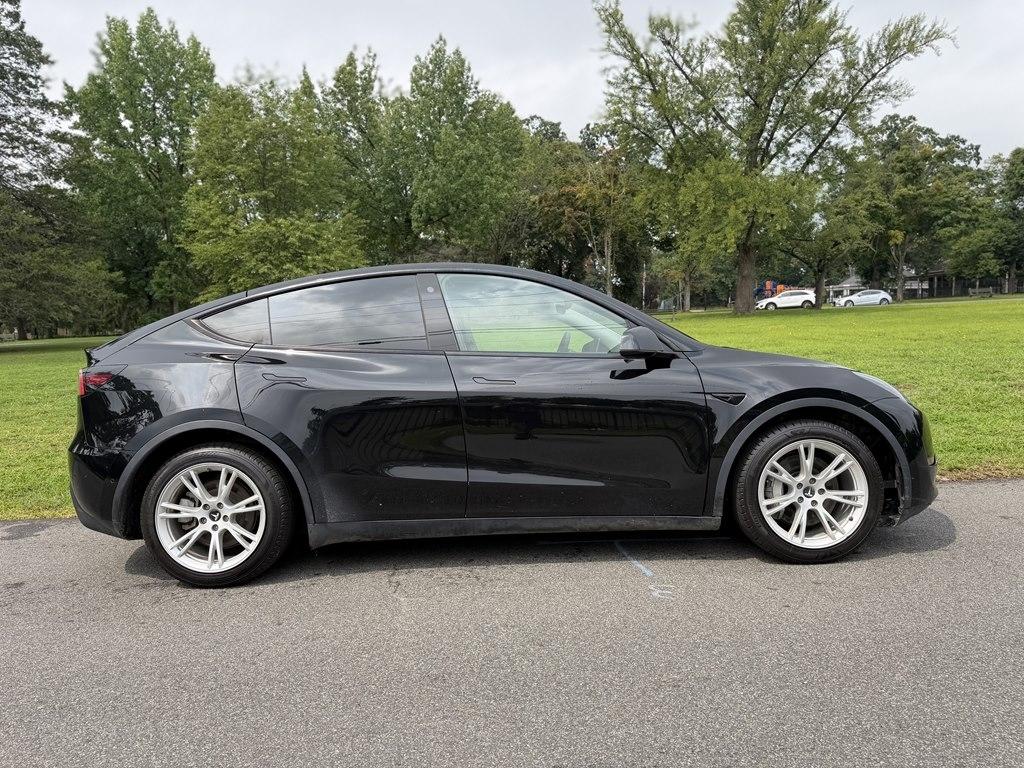Tesla Model Y  2021