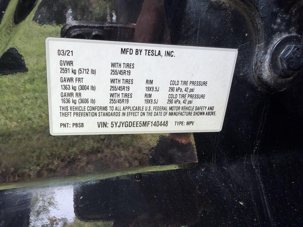 Tesla Model Y  2021