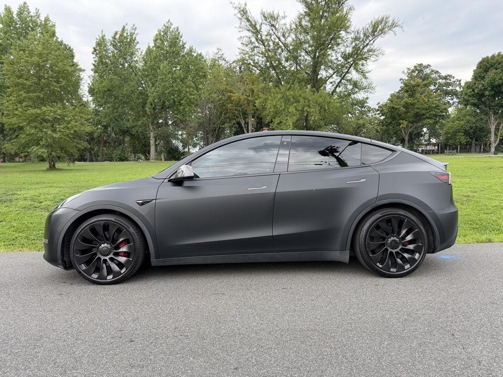 Tesla Model Y  2022