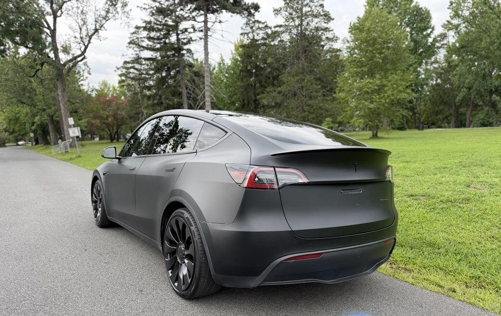 Tesla Model Y  2022