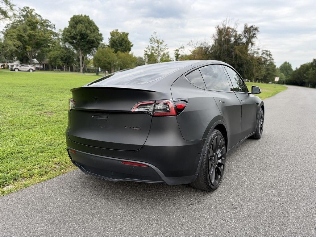 Tesla Model Y  2022