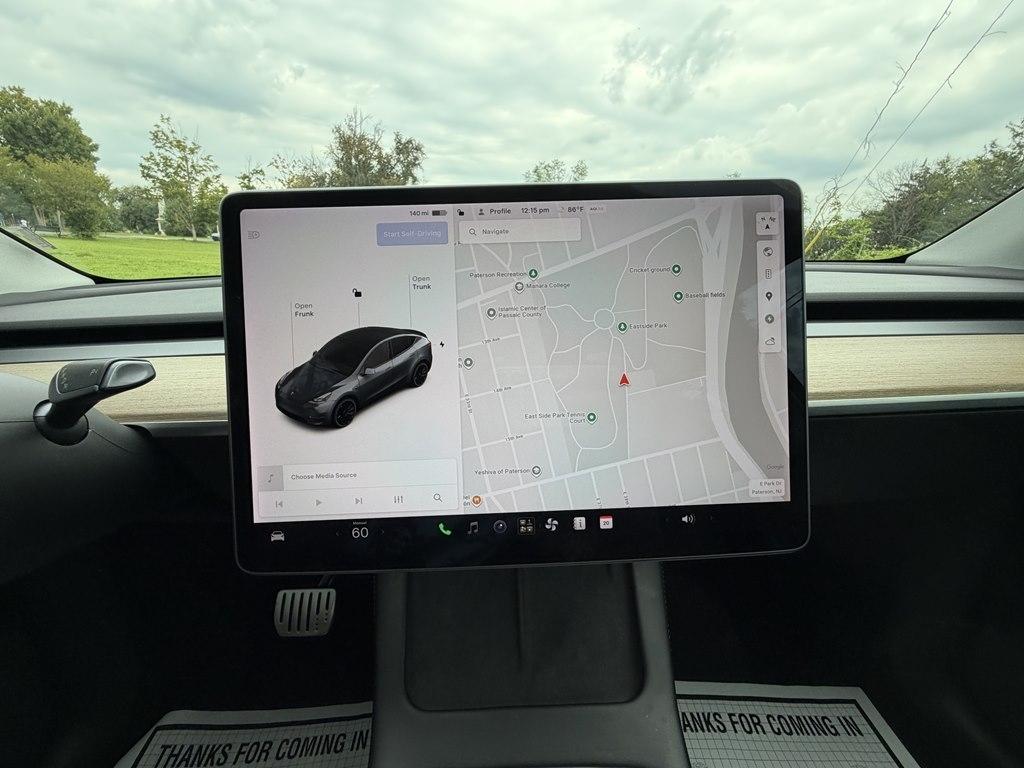 Tesla Model Y  2022