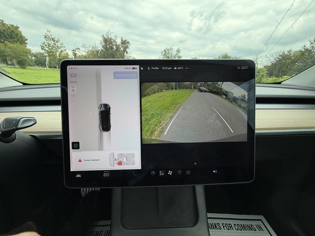 Tesla Model Y  2022