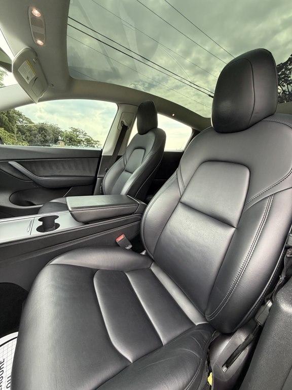 Tesla Model Y  2022