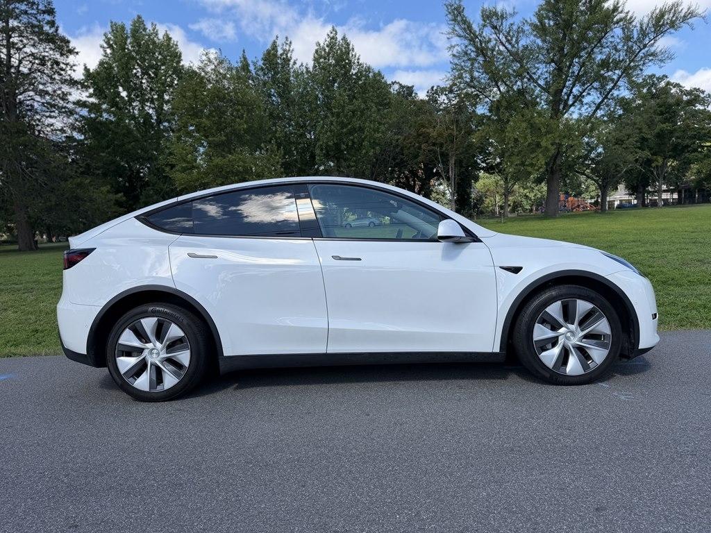 Tesla Model Y  2022