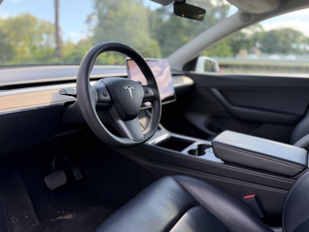 Tesla Model Y  2022