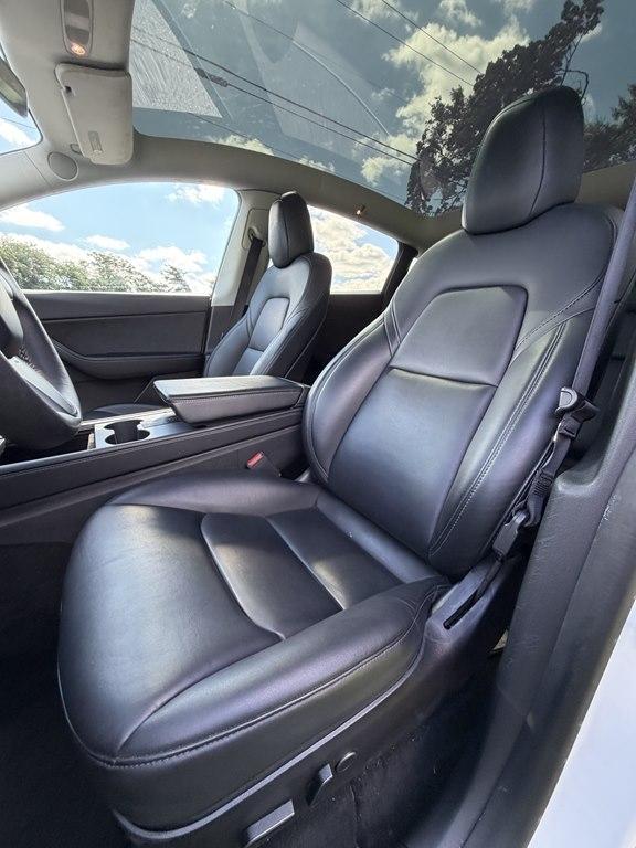 Tesla Model Y  2022