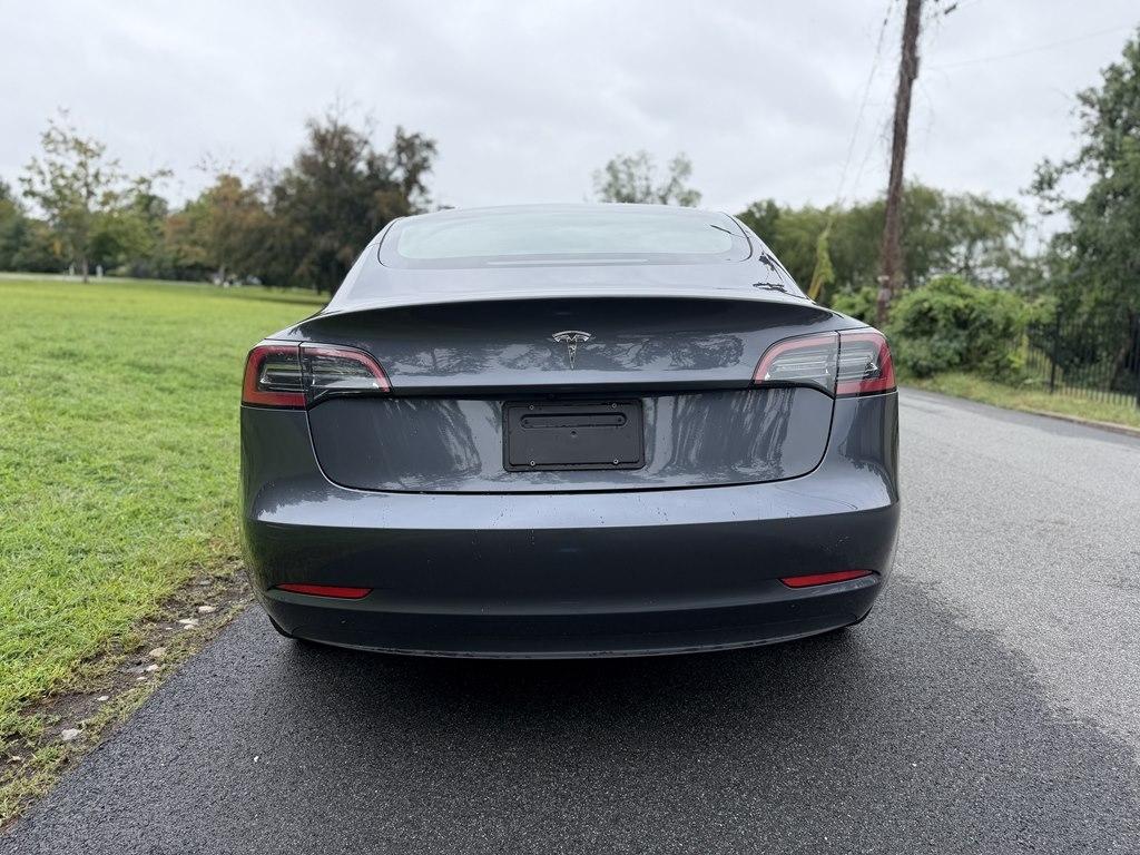 Tesla Model 3  2023