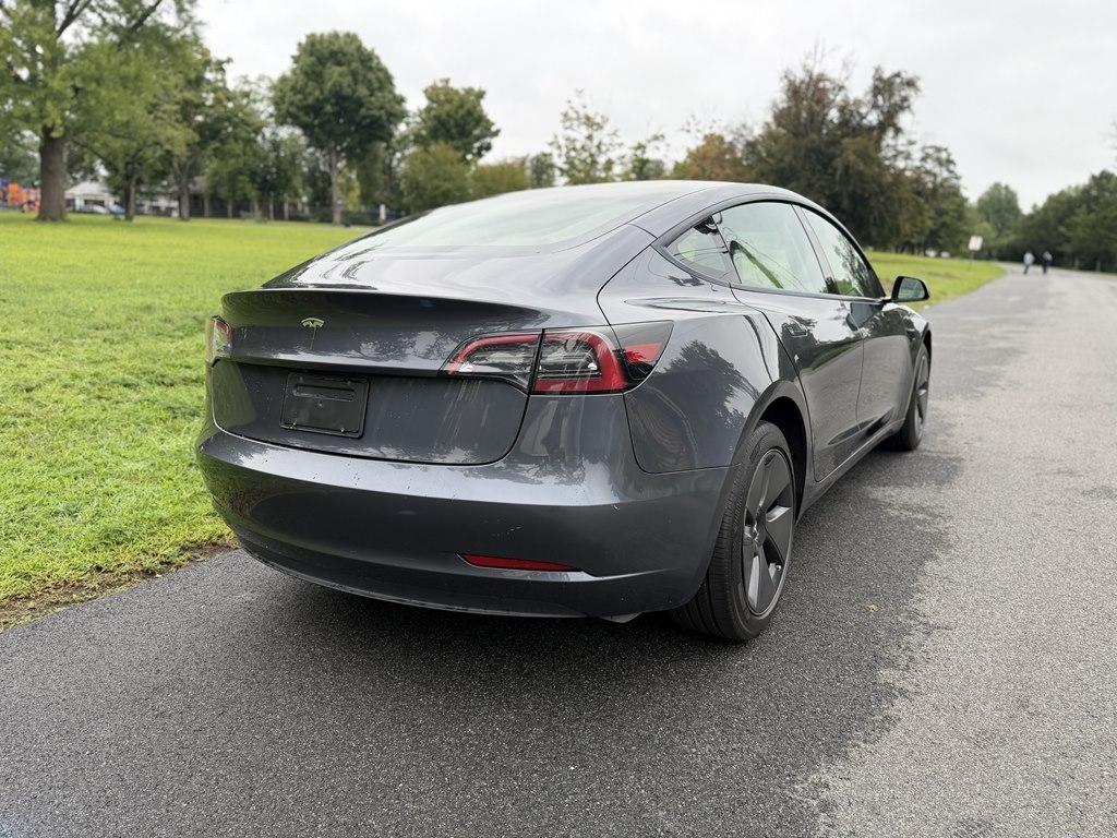 Tesla Model 3  2023