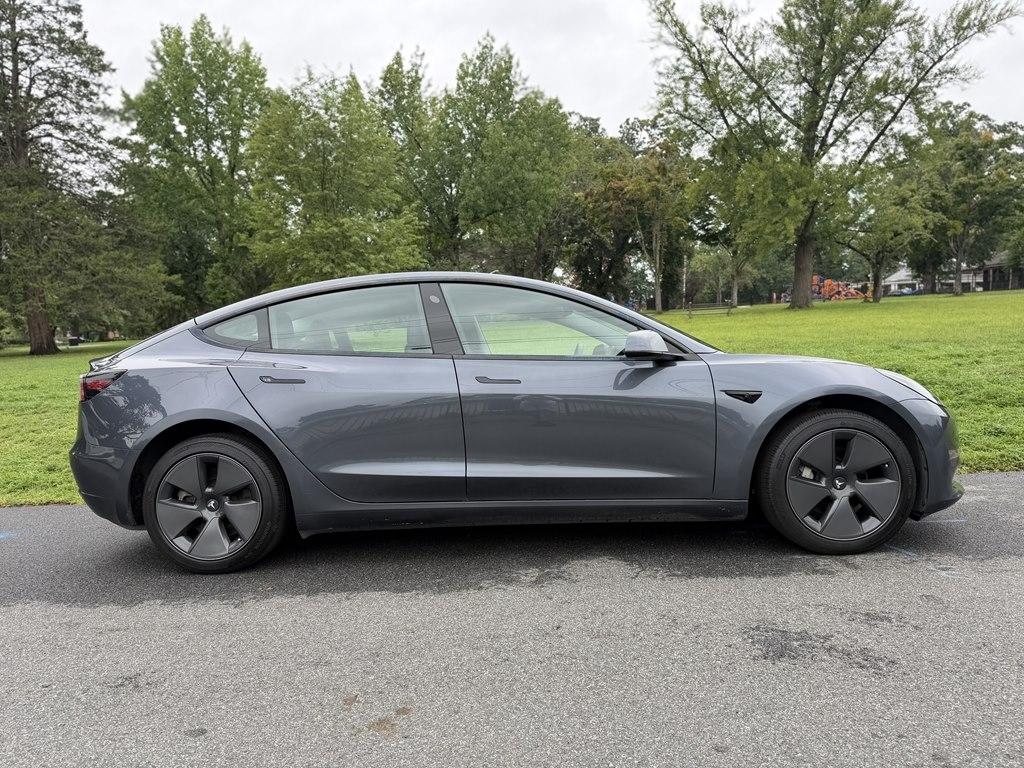 Tesla Model 3  2023
