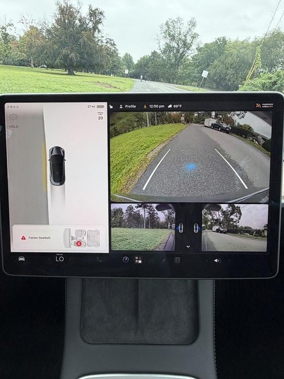 Tesla Model 3  2023