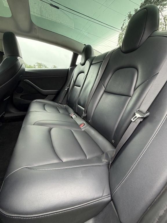 Tesla Model 3  2023