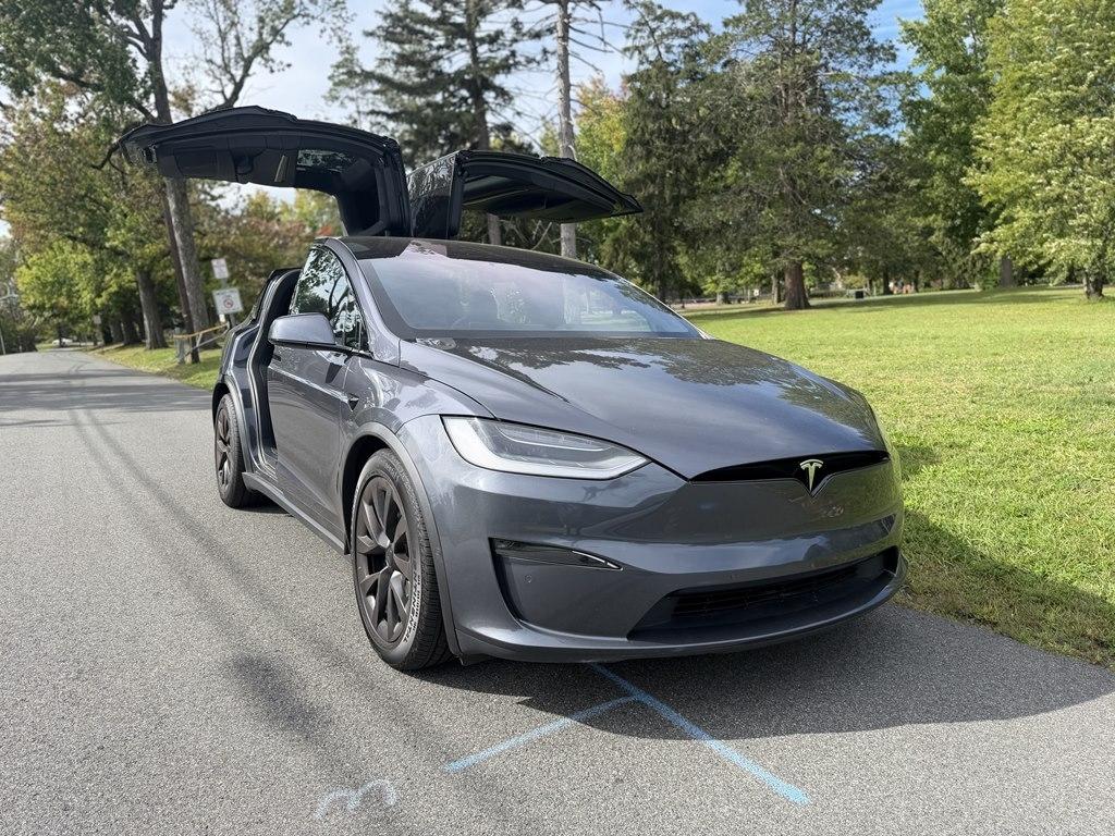 Tesla Model X  2023