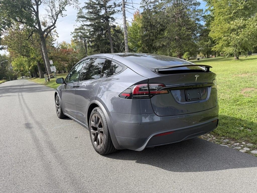 Tesla Model X  2023