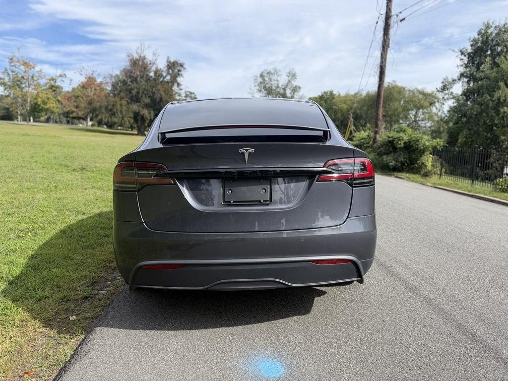 Tesla Model X  2023