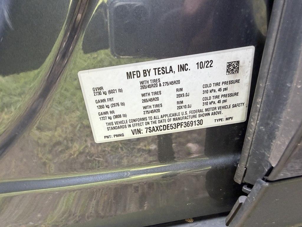 Tesla Model X  2023