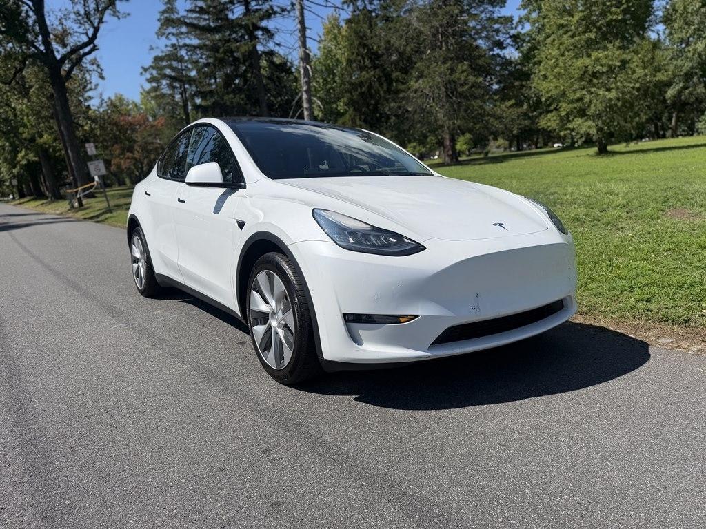 Tesla Model Y  2021